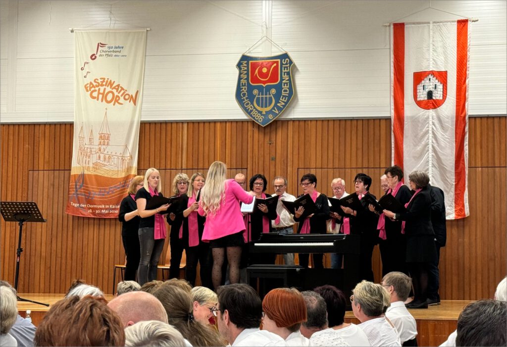 Foto 16.04.2024 11.48 So schön klingt die Pfalz So schön klingt die Pfalz Chor TakeFour Ludwigshafen Chor TakeFour Ludwigshafen