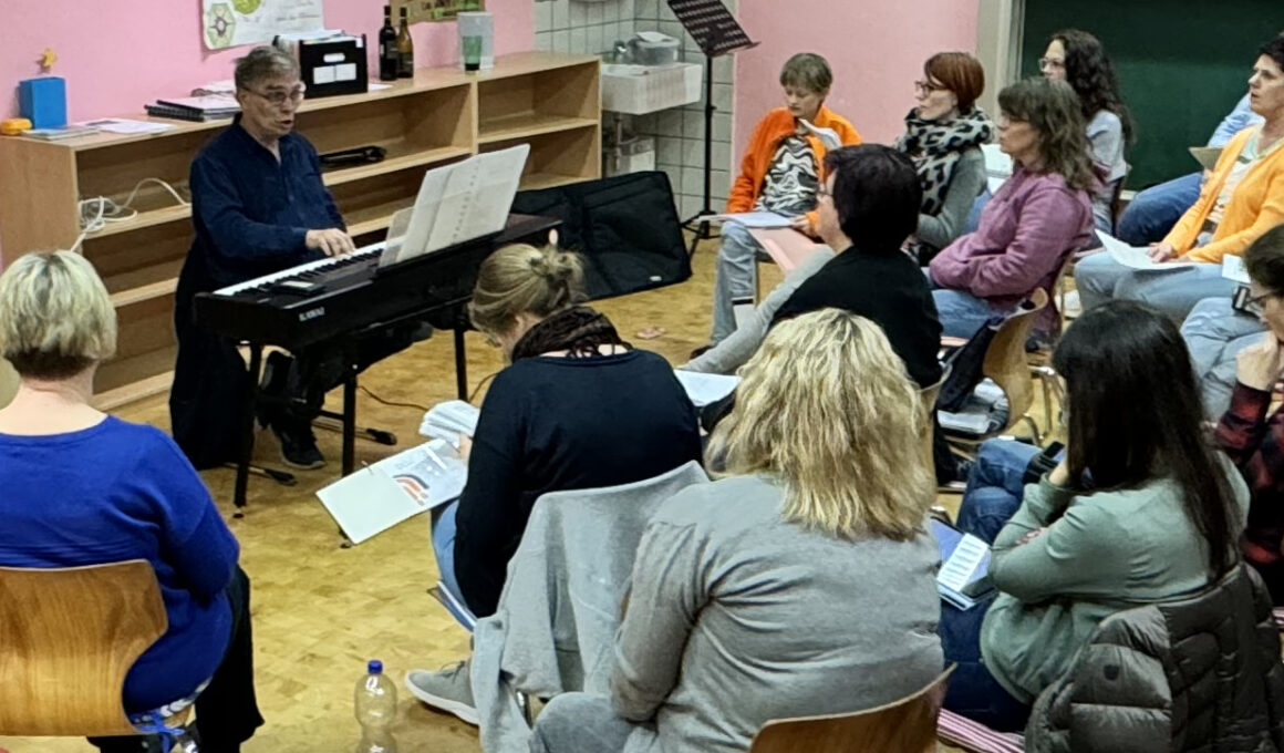 Chorprobe im Schullandheim Hertlingshausen