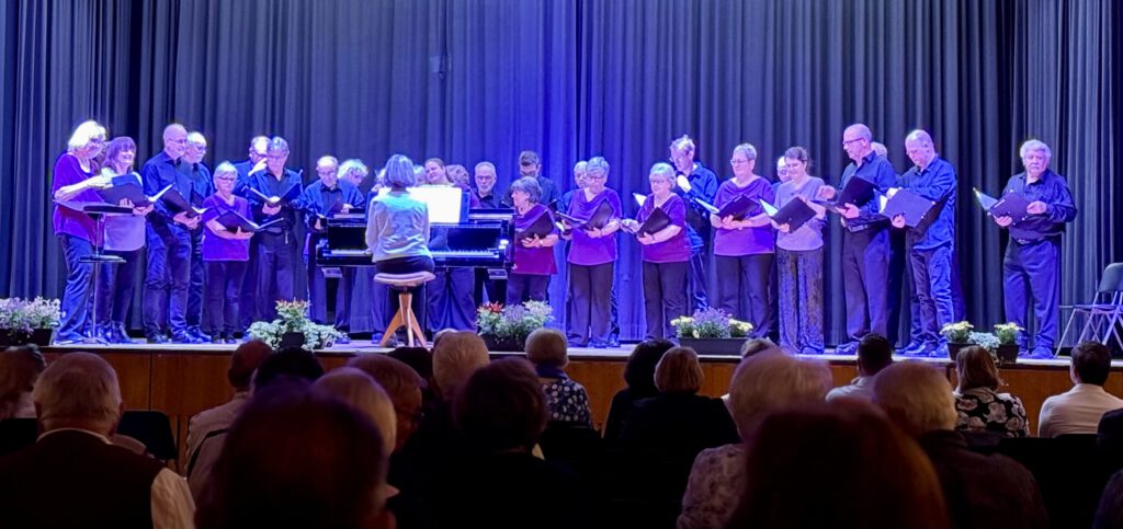JungerChor TakeFour beim Tag des Liedes 2025 – Ein abwechslungsreiches Chorkonzert in Ludwigshafen JungerChor TakeFour, Chorkonzert Ludwigshafen, Tag des Liedes 2025, Chormusik Rheinland-Pfalz, Chorveranstaltung Ludwigshafen, Gesangsverein Oppau, Chorgemeinschaft erleben  Chor TakeFour Ludwigshafen