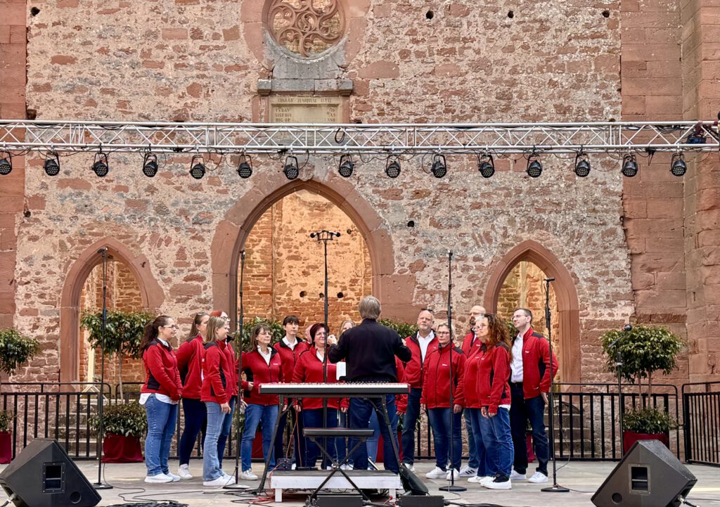 Klang und Klostermauern: TakeFour singt auf der fantastischen Limburg limburg  Chor TakeFour Ludwigshafen