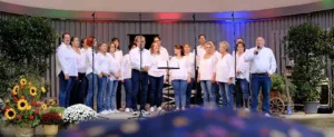 Trotz Regen: TakeFour-Chorkonzert beim Oktoberfest im Ebertpark Ludwigshafen   Chor TakeFour Ludwigshafen
