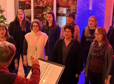Weihnachtsglühen 2025: TakeFour blickt auf ein erfolgreiches Chorjahr zurück Weihnachtsglühen 2025  Chor TakeFour Ludwigshafen