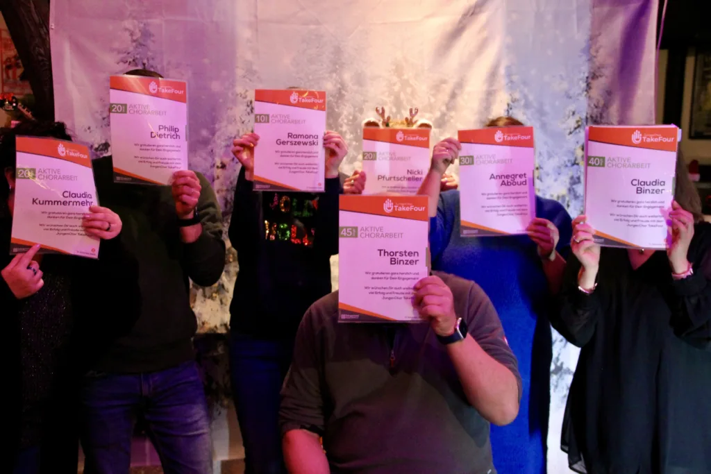 Weihnachtsglühen 2025: TakeFour blickt auf ein erfolgreiches Chorjahr zurück Weihnachtsglühen 2025  Chor TakeFour Ludwigshafen
