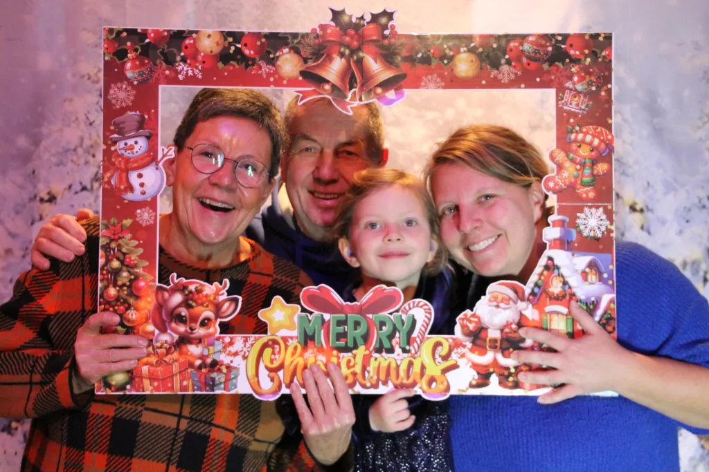 Weihnachtsglühen 2025: TakeFour blickt auf ein erfolgreiches Chorjahr zurück Weihnachtsglühen 2025  Chor TakeFour Ludwigshafen